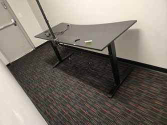 Uplift Electric Desk