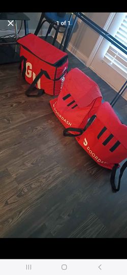 Door dash and grubhub bags