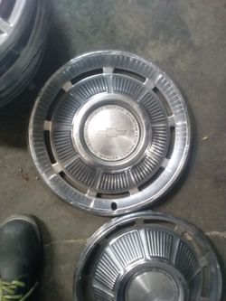 1969 Chevrolet Impala Hubcaps 