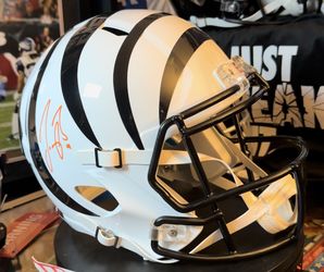 Joe Burrow Bengals Alternate White Signed Rep Helmet 
