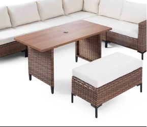 Outdoor table with ottoman