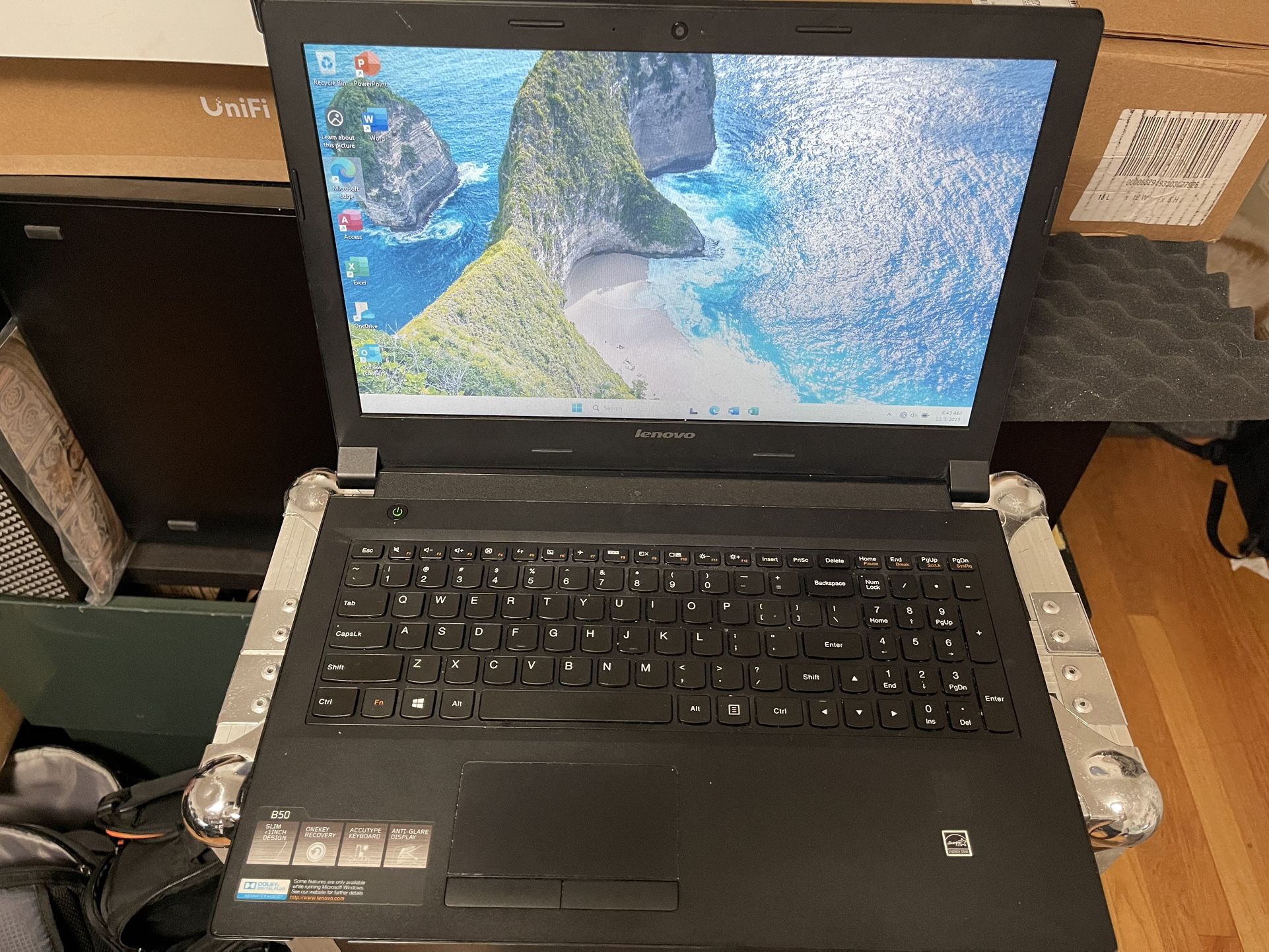 Lenovo Laptop - Windows 11 Office 2024