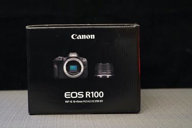 Canon EOS R100 Mirrorless Camera with 18-45mm Lens