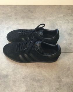 Adidas gazelle triple black size 11