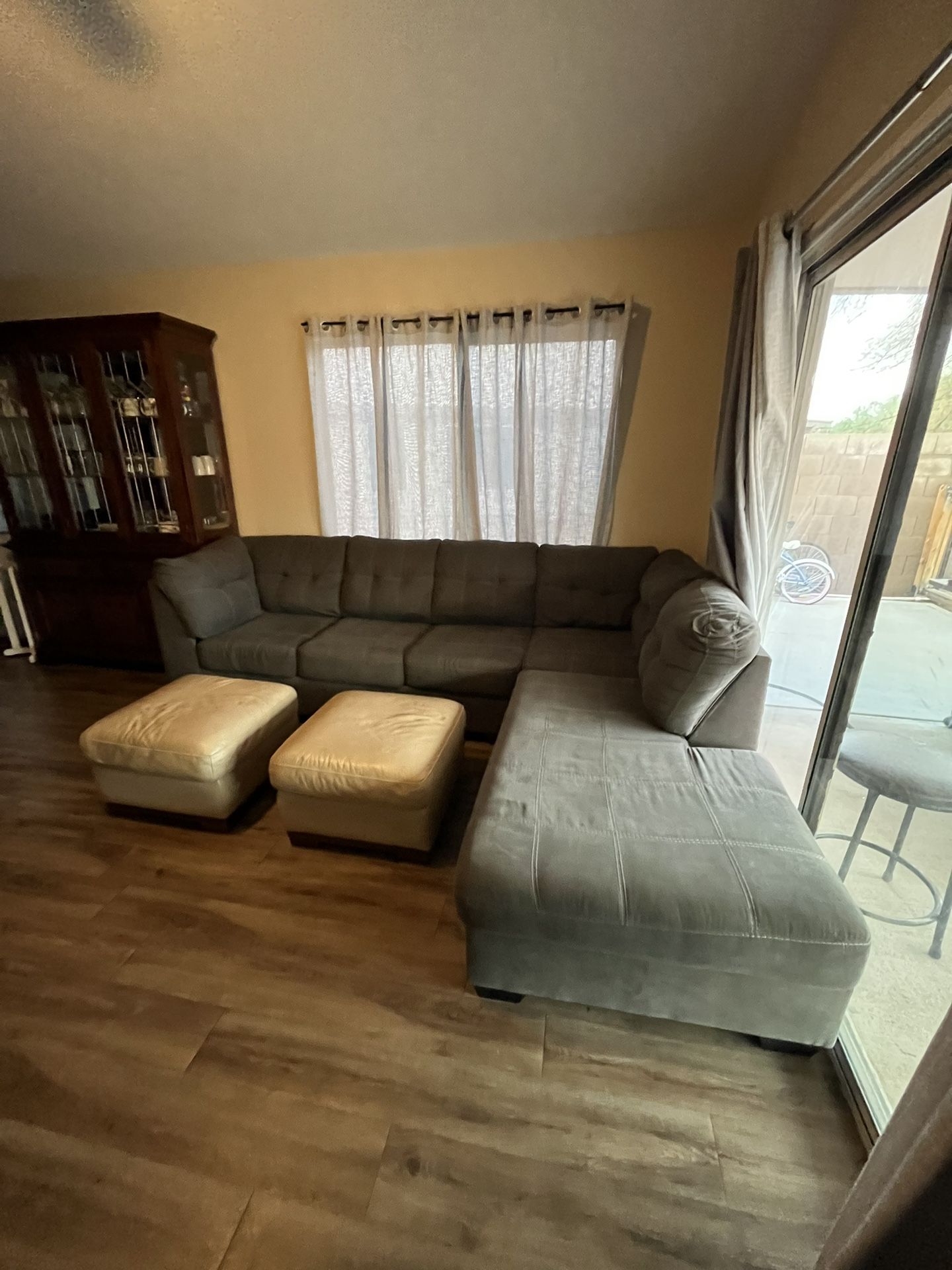 Gray Sectional - American Furniture Warehouse