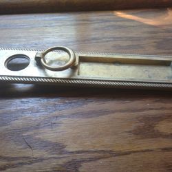 Letter Plate Letter Opener, Brass, With Door Knocker Rope Design Trim, SALVAGE.


Normal wear MAY be seen. Scratches,nick's and dents MAY be seen. Cle