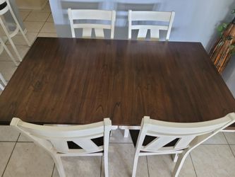 Beautiful Heavy Duty Pull Out Extendable Wooden Dining Table With 4 Chairs