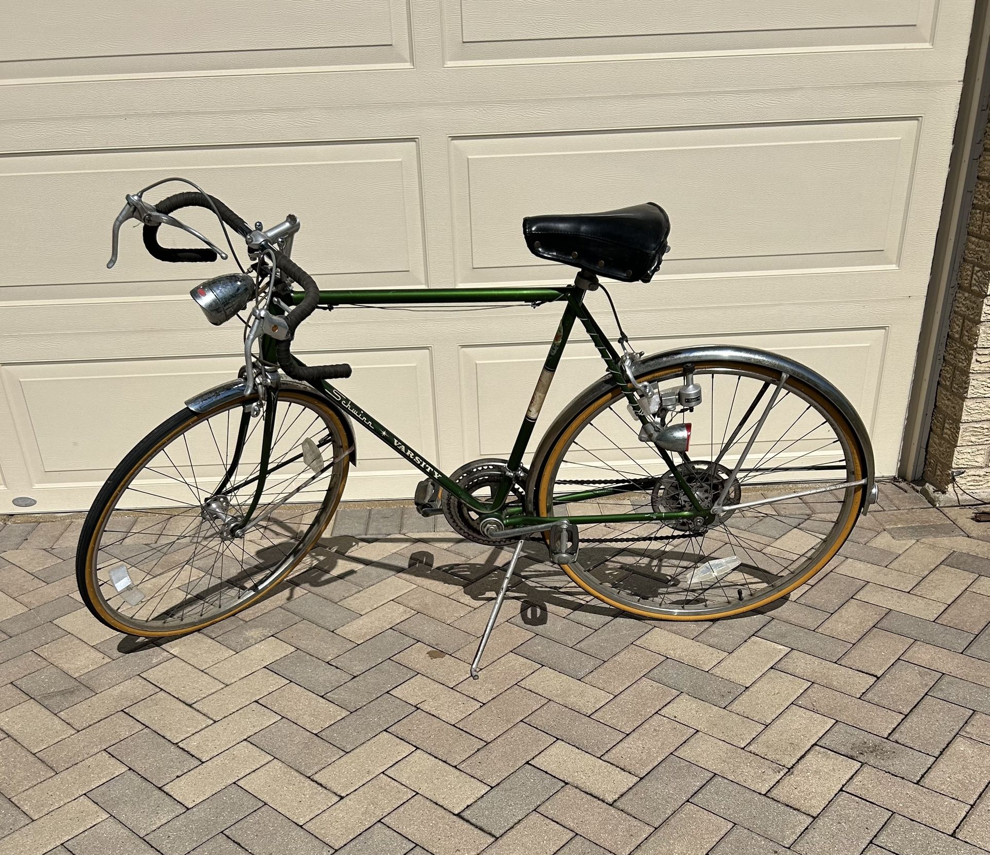 Vintage Early 1970’s Men’s Schwinn Varsity Bike