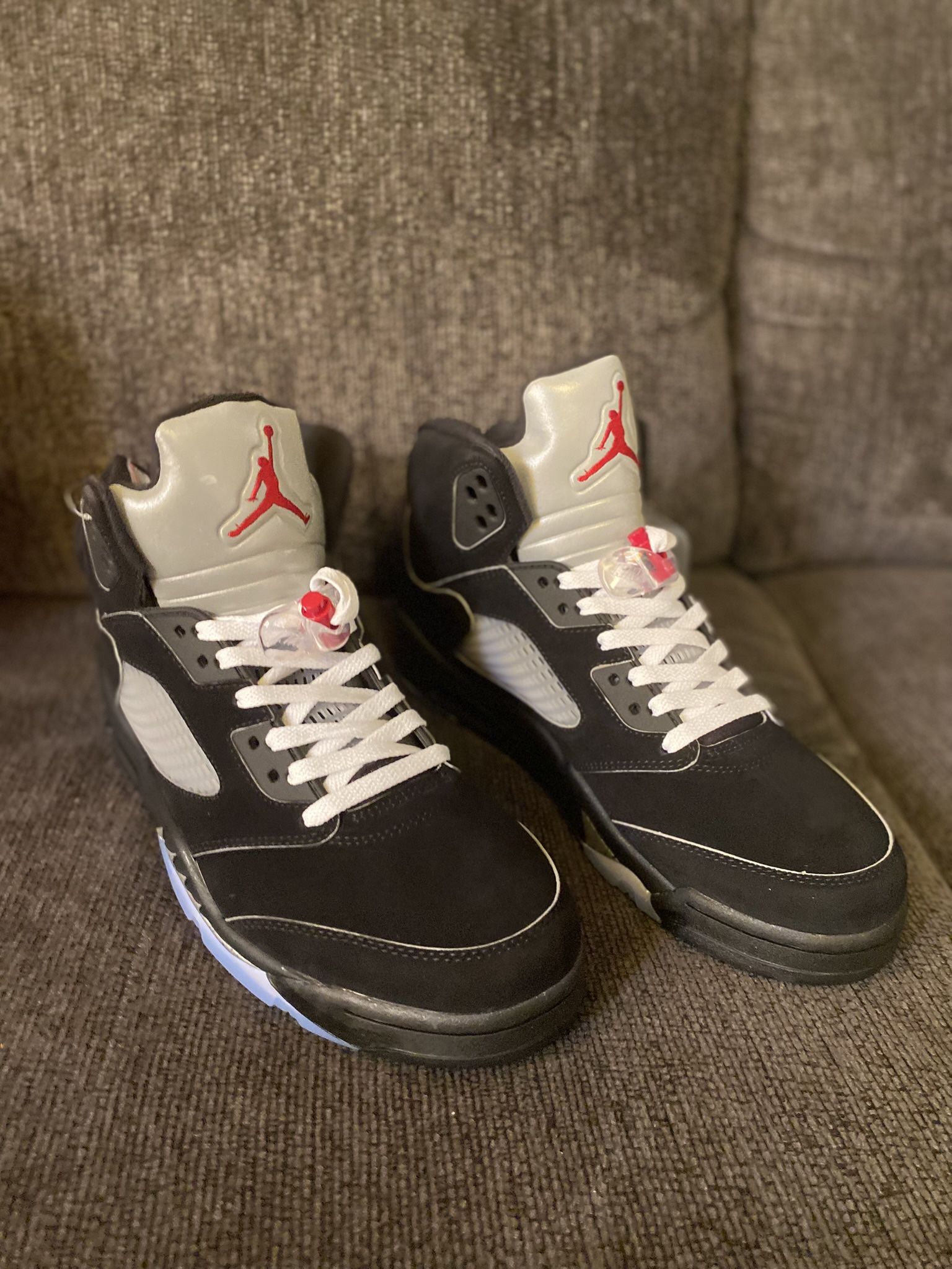 Jordan 5 Black Metallic