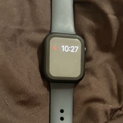 Apple Watch SE 40 MM (Verizon) 