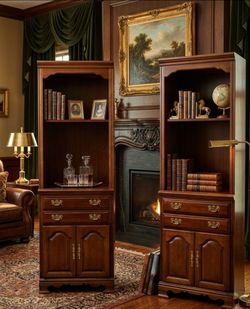 ✨ VINTAGE DIXIE BOOKSHELF & DISPLAY PAIR 🥰🥰 CLASSIC VINTAGE CHARM! ✨