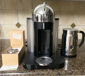 Set: Nespresso Virtuoline Coffeemaker, Milk Frother & Filling Tool Holder Tamper Kit