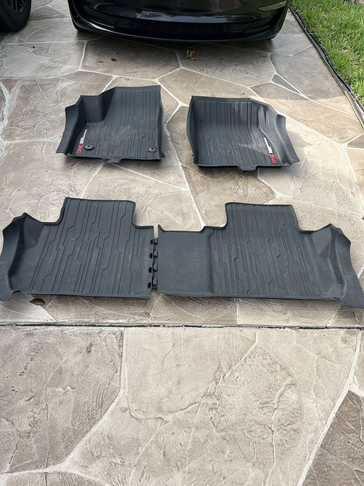 GMC Acadia All Weather Mats