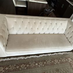 3-Seater Cream Tufted Sofa (Modern / Elegant)