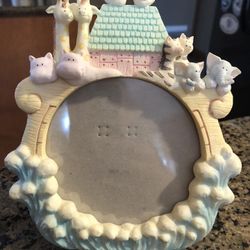 Russ Brand Baby Picture Holder