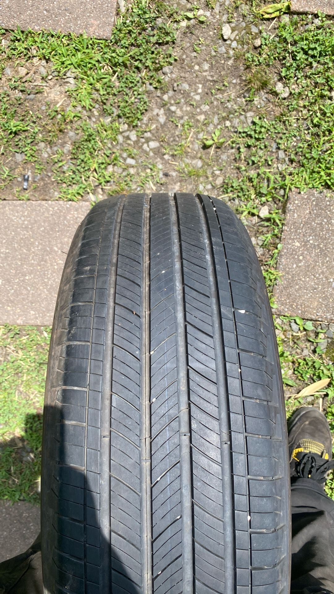 225/65R17 Michelin