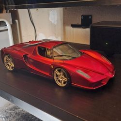 1/18 model Diecast Hot Wheels Enzo Ferrari