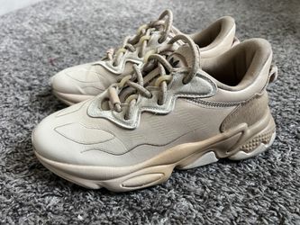 Adidas Shoes Size 5.5 Women’s $30