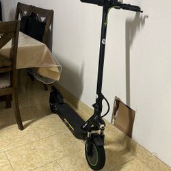 Is in Wheel S9max Electric Scooter.. Read Description