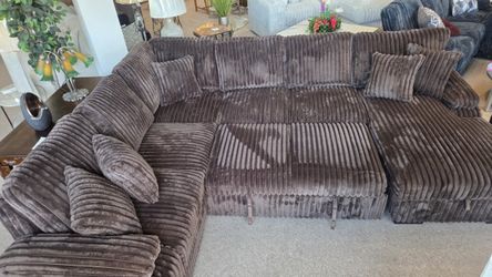 Brown Fabric U-Shaped Pull Out Sectional Sofa w/ Storage Chais