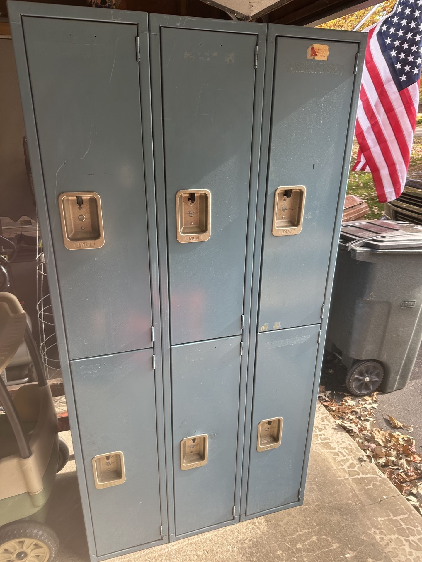 6 Bank Locker