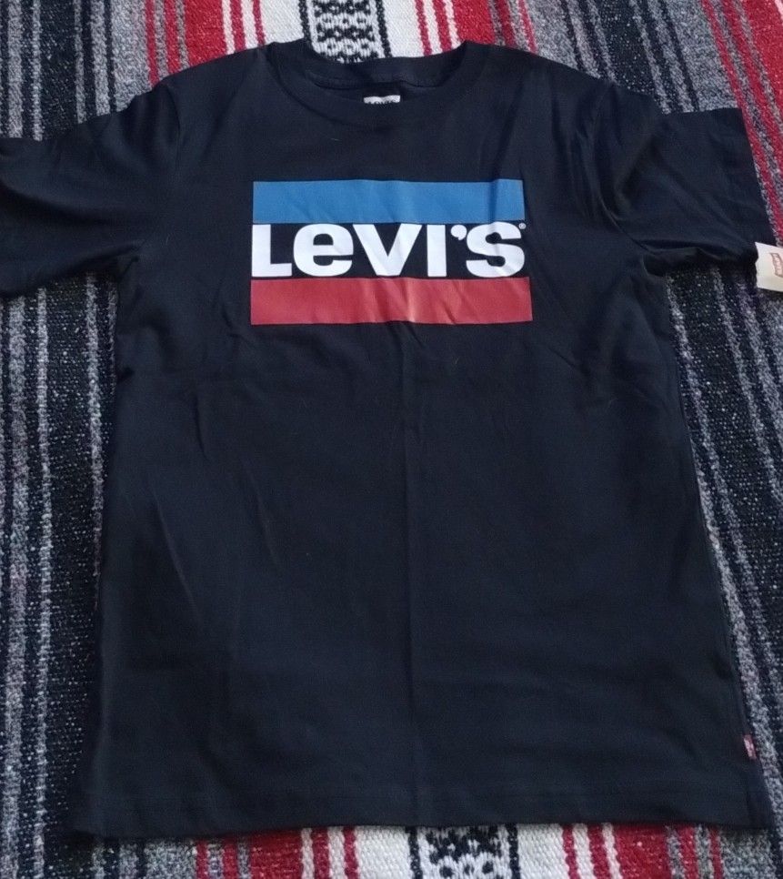 Boys Size Large Black Levi's Shirt