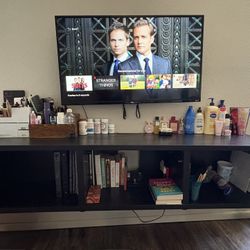 43″ TCL Roku Smart TV – Wall Mount Included