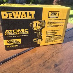DEWALT ATOMIC