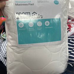 Waterproof mattress pad