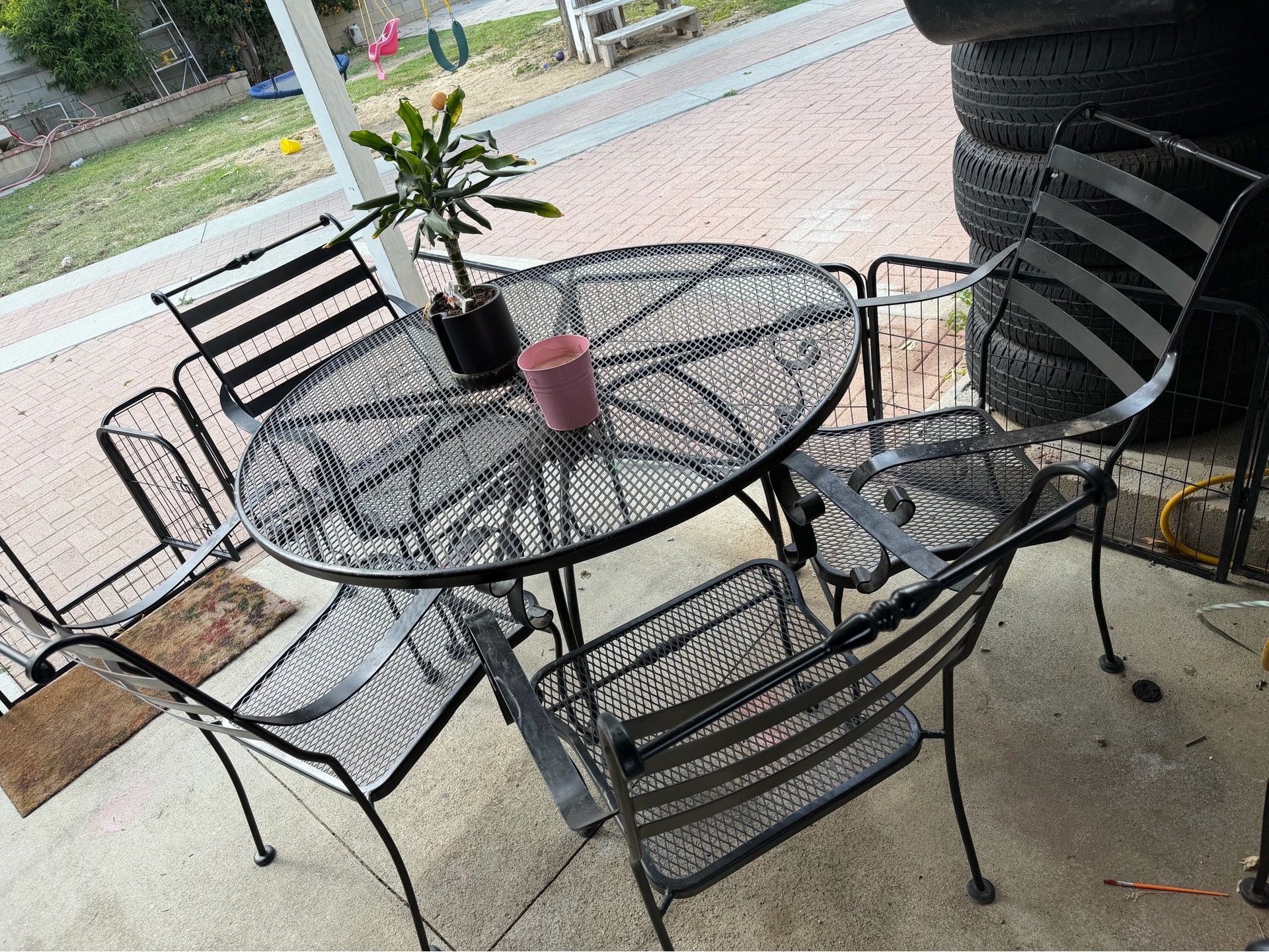 Metal patio set