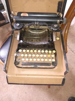 Corona 3 Typewriter 1903?