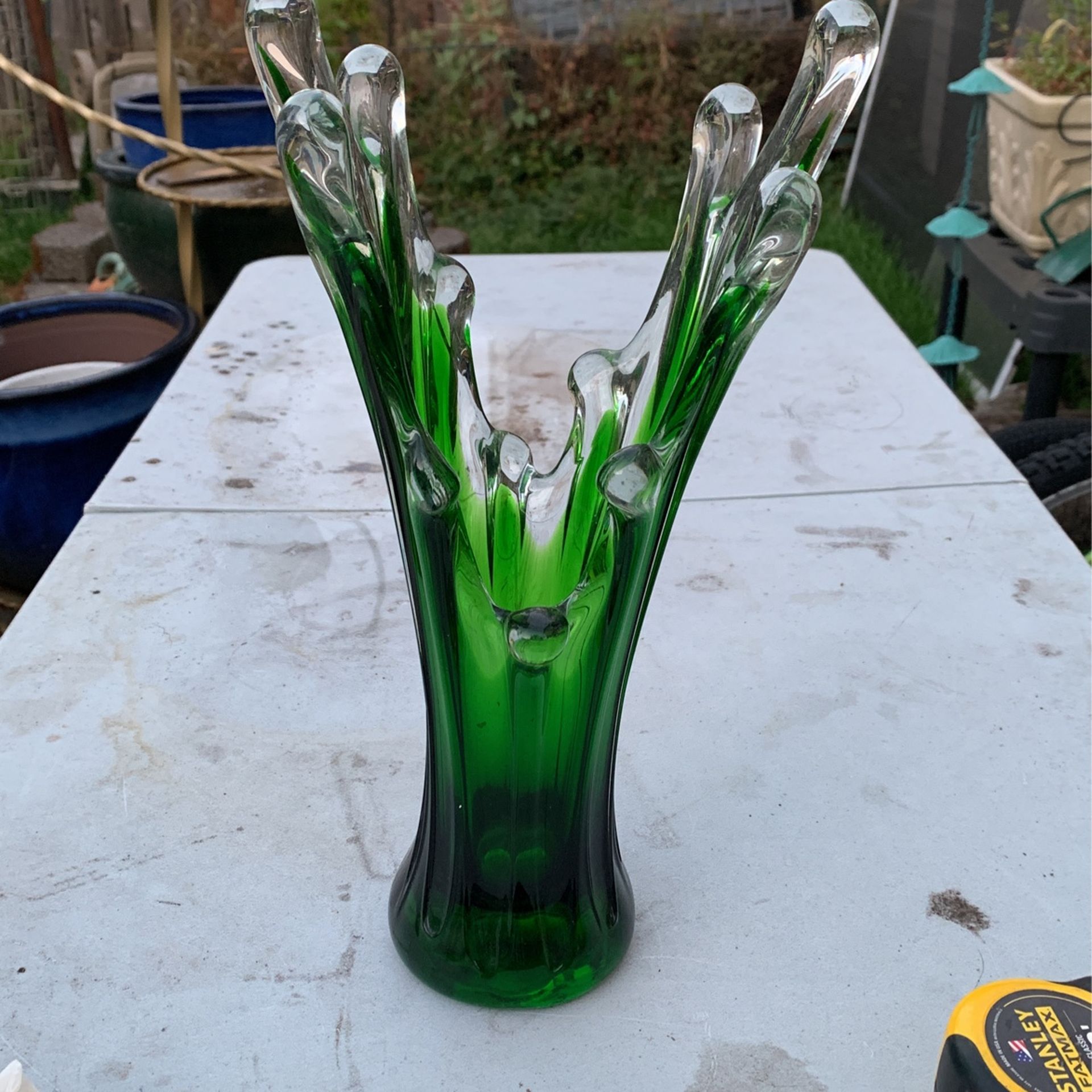 Beautiful Amazing Green Murano Style Glass Stretch Finger Vase
