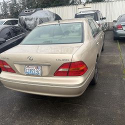2001 Lexus LS 430