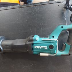 Makita Reciprocating Saw 