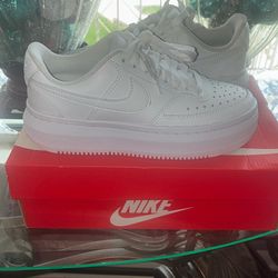 W Nike Court Vision Alta LTR