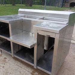Very Nice Commercial Stainless Steel Prep Table w/ Deep Storage Area!!