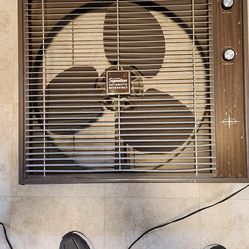 Window fan reversable