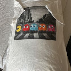 Used Pac-Man Tshirt Size Small