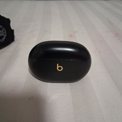 BEATS STUDIO PRO+ EARBUDS