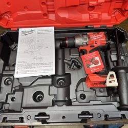 Milwaukee M18 FUEL 1/2 in. Hammer Drill/Driver