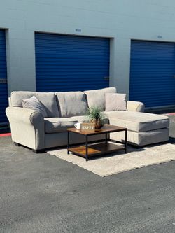 Beige Sectional Sofa w/ Chaise