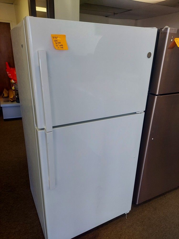 GE 18cu.ft and 22cu.ft Refrigerators Starting At $600