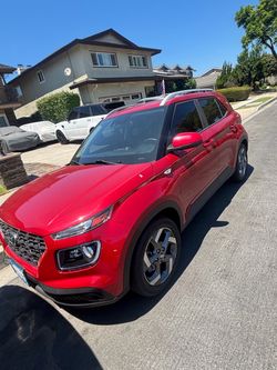 2022 Hyundai Venue Limites