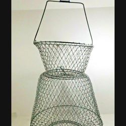 Fishing Fish Keeper Net Live Bait Metal Wire Basket Cage Collapsible