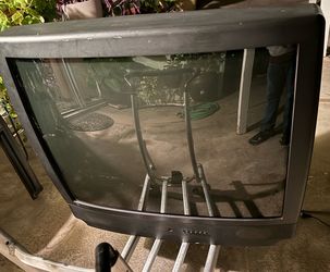 GE CRT TV Model : 35GT695 35-inch No Remote Tested Working