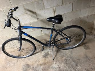 Used Bike Frame Size Large Brand Giant Cypress asking for $150 or best offer.Pick up only in Elizabeth Nj