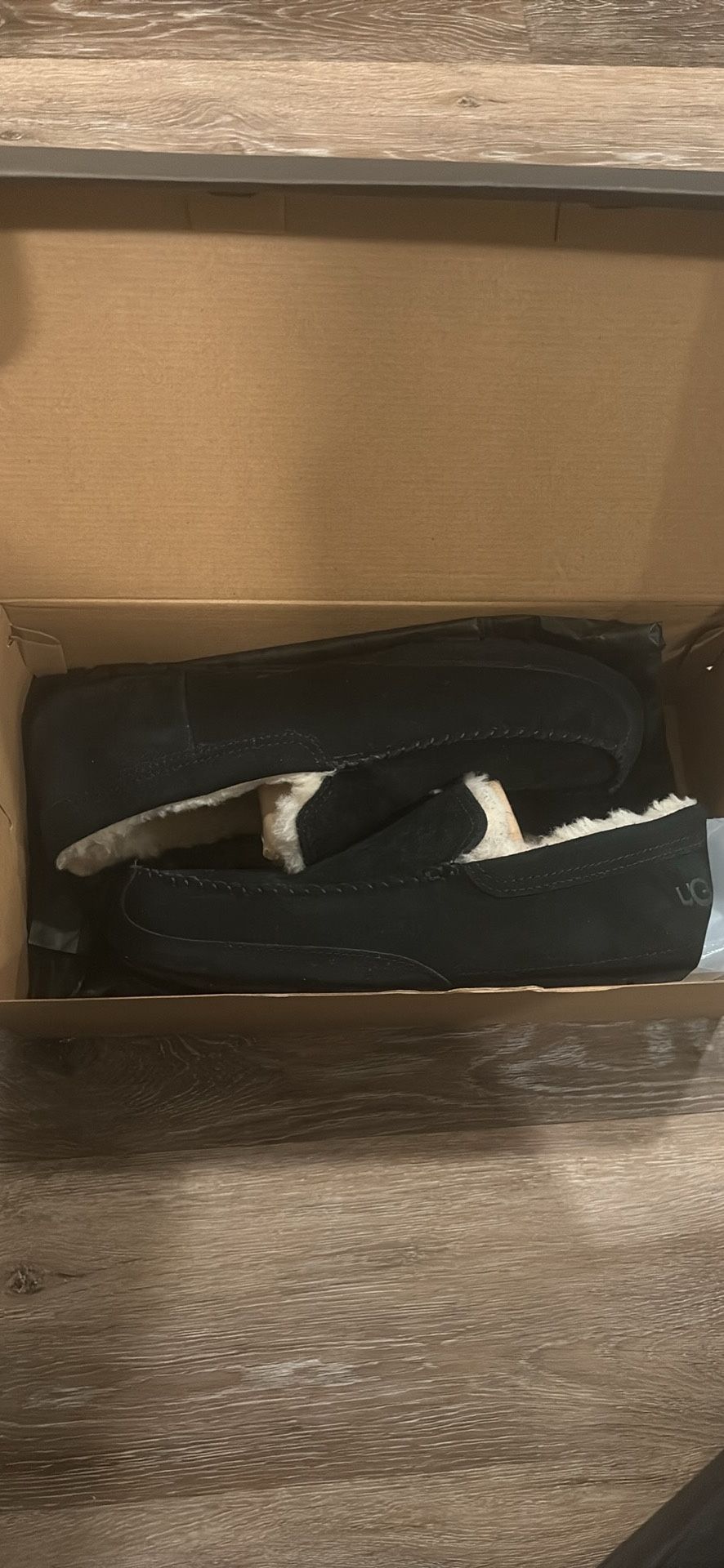 UGG Men’s Linscot Loafers