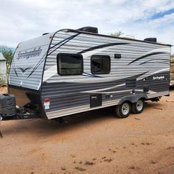 2017 Keystone Springdale 21 Foot Trailer