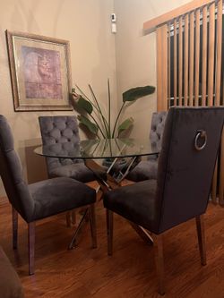 Dinner Table Fancy!! Make Me A Reasonable Offer 