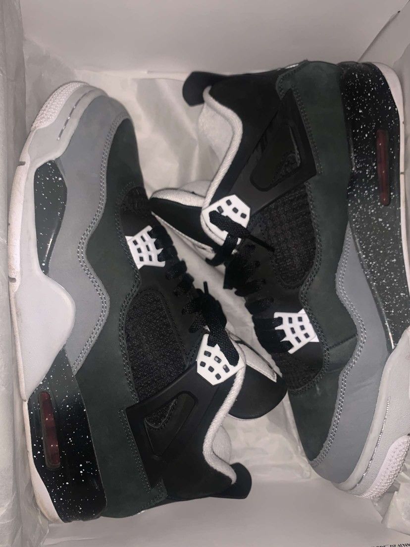 Jordan 4